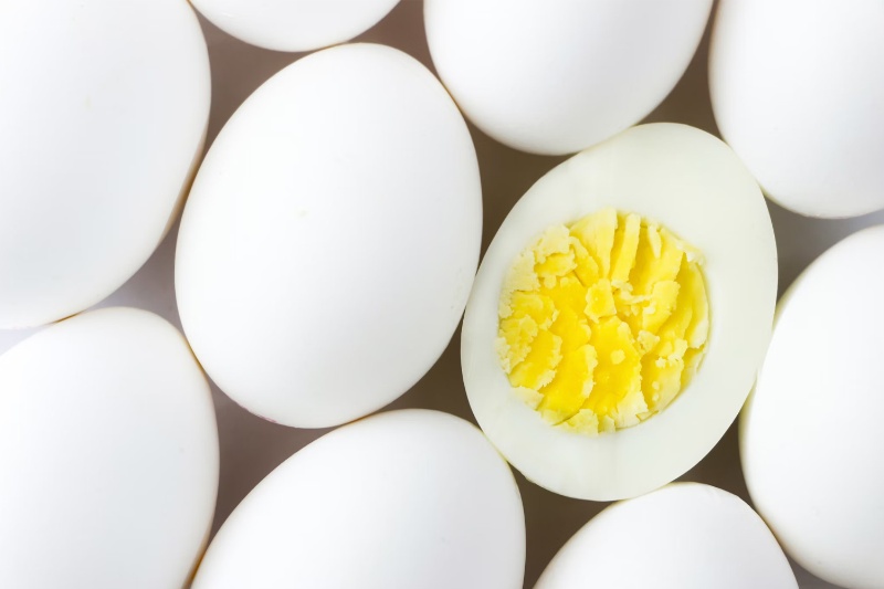 429870-eggs-brain-health-lower-cholesterol | تخم‌مرغ می‌تواند باعث سلامت مغز و کاهش کلسترول شود