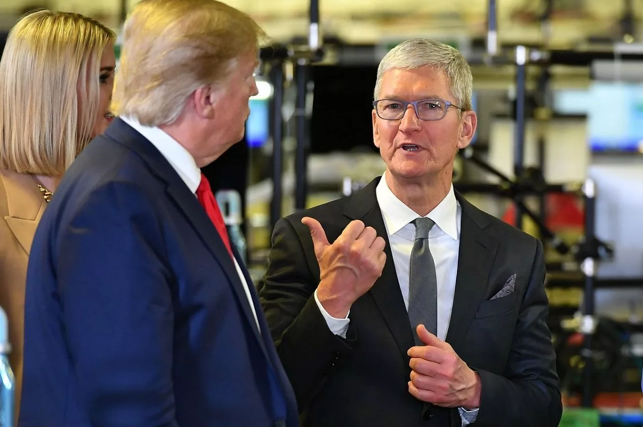 tim-cook-is-donating-1-million-to-trumps-inauguratio | مدیرعامل اپل یک‌میلیون دلار به مراسم تحلیف دونالد ترامپ کمک می‌کند