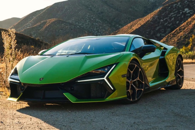 433057-lamborghini-outsold-bentley-2024 | لامبورگینی از بنتلی سبقت گرفت؛ رکورد فروش در سال ۲۰۲۴