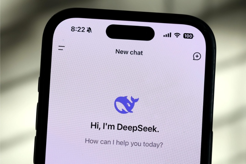 434543-apple-reportedly-passed-over-deepseek | هوش مصنوعی آیفون در چین؛ اپل احتمالا سراغ دیپ‌سیک نمی‌رود