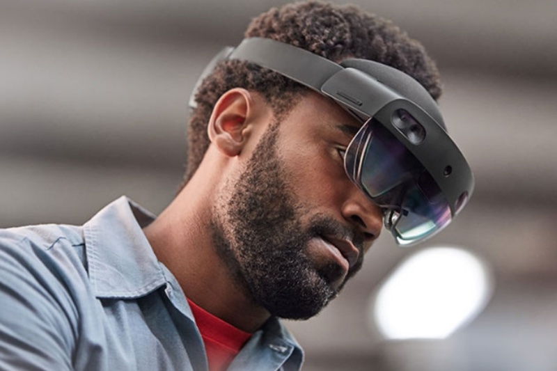 434576-microsoft-exiting-hololens-hardware-business | مایکروسافت به‌طور کامل از کسب‌وکار هدست‌های هولولنز خارج شد